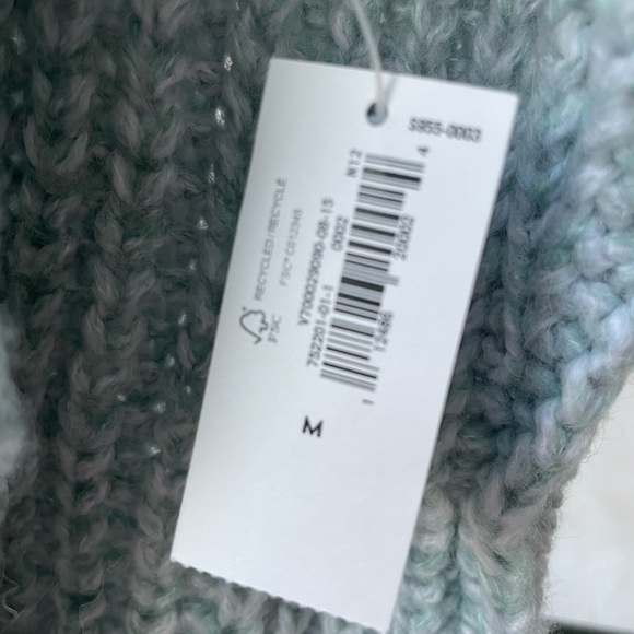 NWT. Old navy light blue womens knit sweater. Medium - Picture 3 of 6